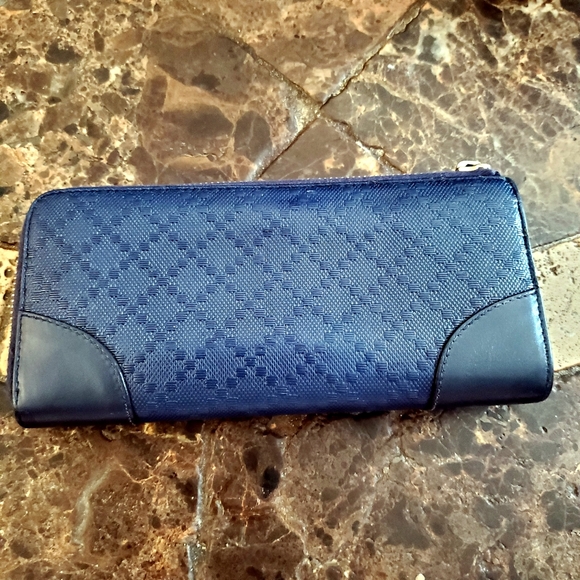 Gucci Hilary Bright Diamante Leather Zip around wallet Navy NWOT - Picture 3 of 9